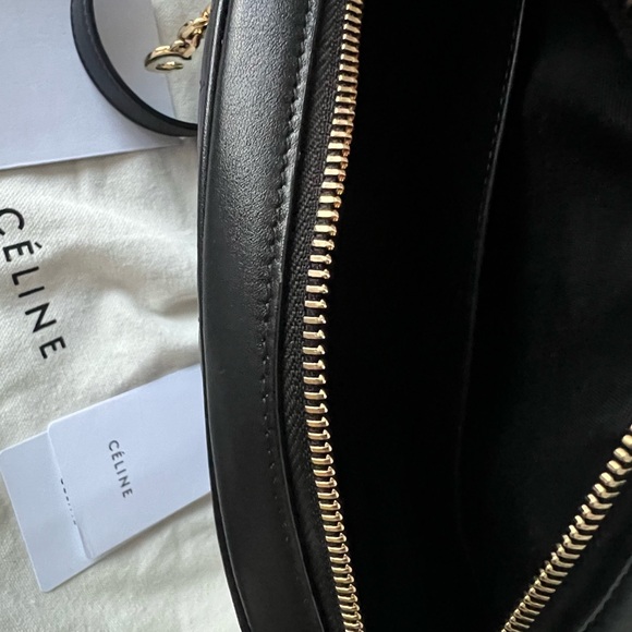 SOLD Celine Black Quilted Leather Shoulder/Crossbody Bag - Picture 9 of 13